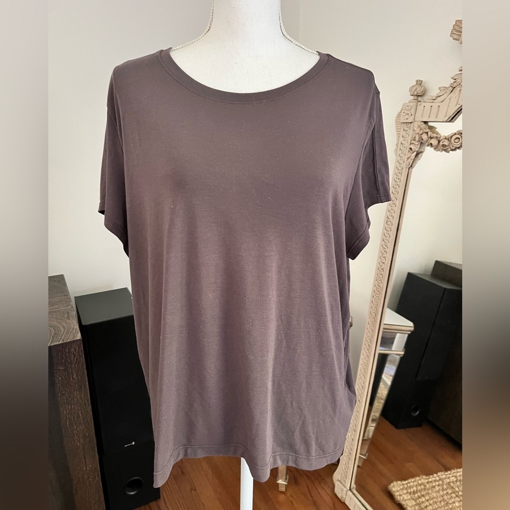 Athleta short sleeve workout top